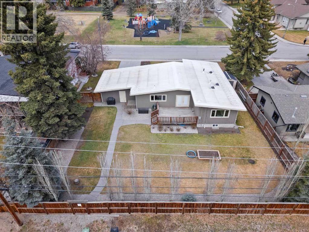 Single Family House Bungalow for Sale in  Malibou Road SW Mayfair Calgary 