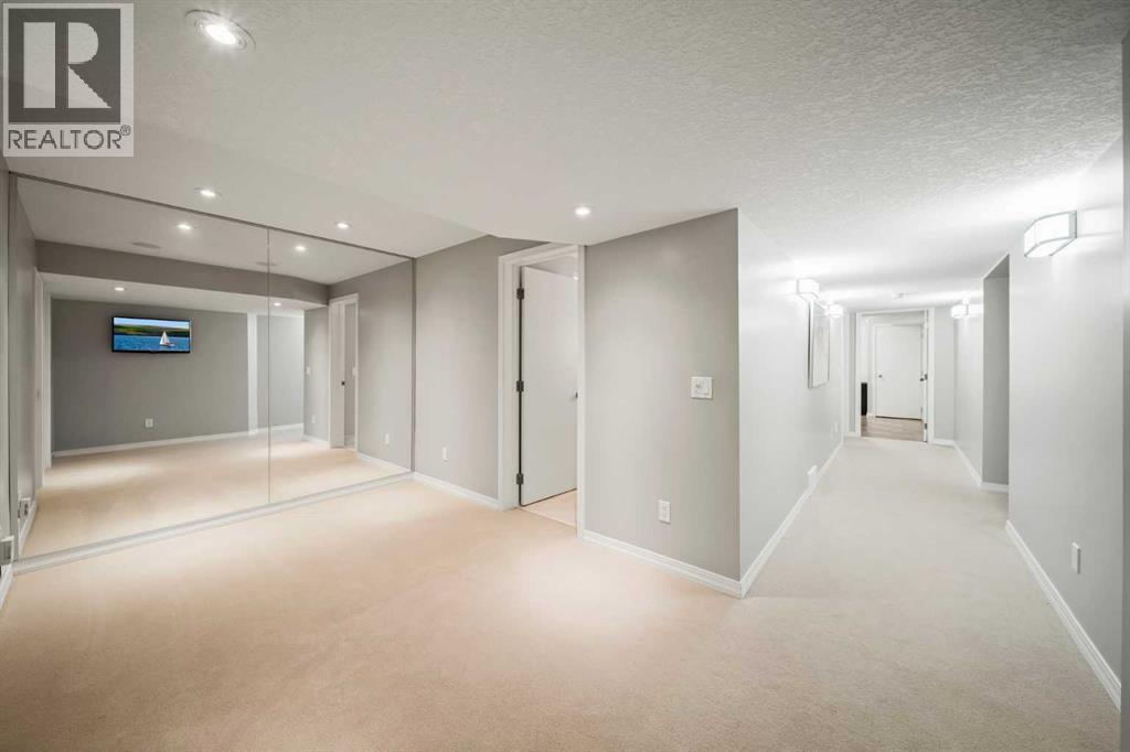 Single Family House Bungalow for Sale in  Malibou Road SW Mayfair Calgary 