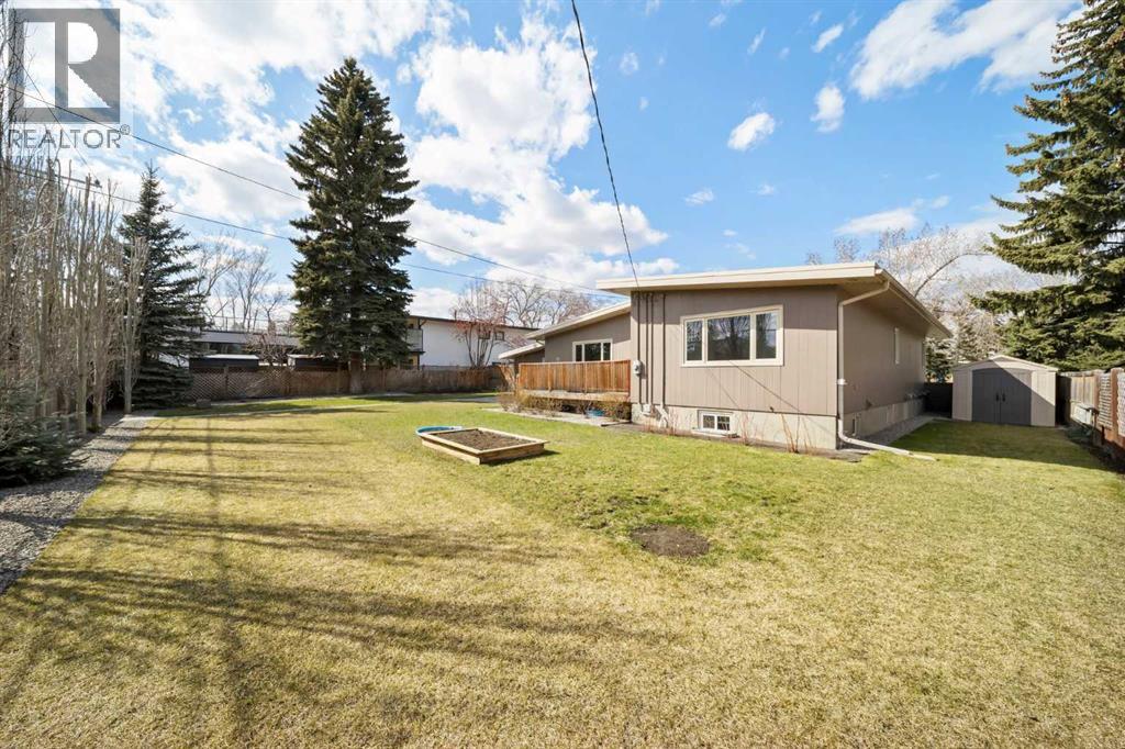 Single Family House Bungalow for Sale in  Malibou Road SW Mayfair Calgary 