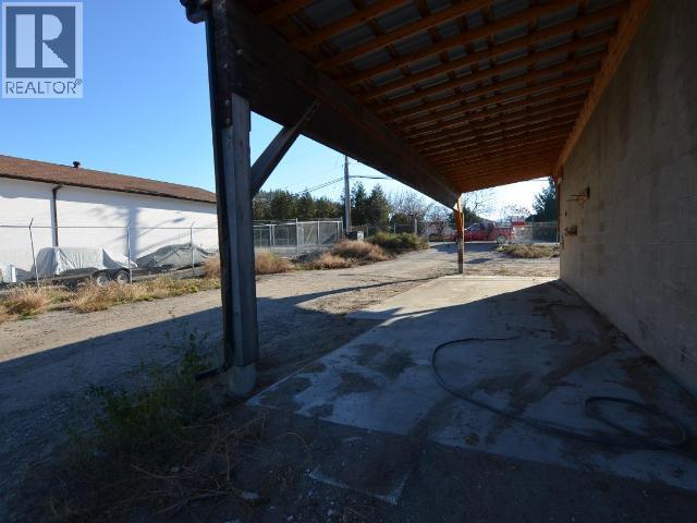  9716 Lenzi Street, Summerland