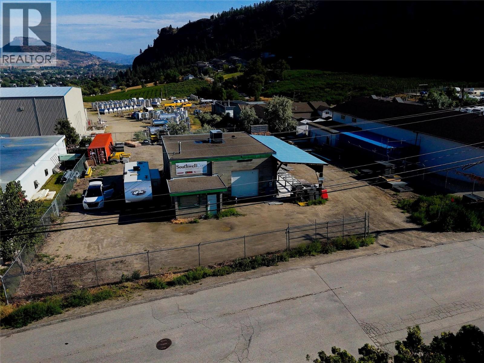  9716 Lenzi Street, Summerland