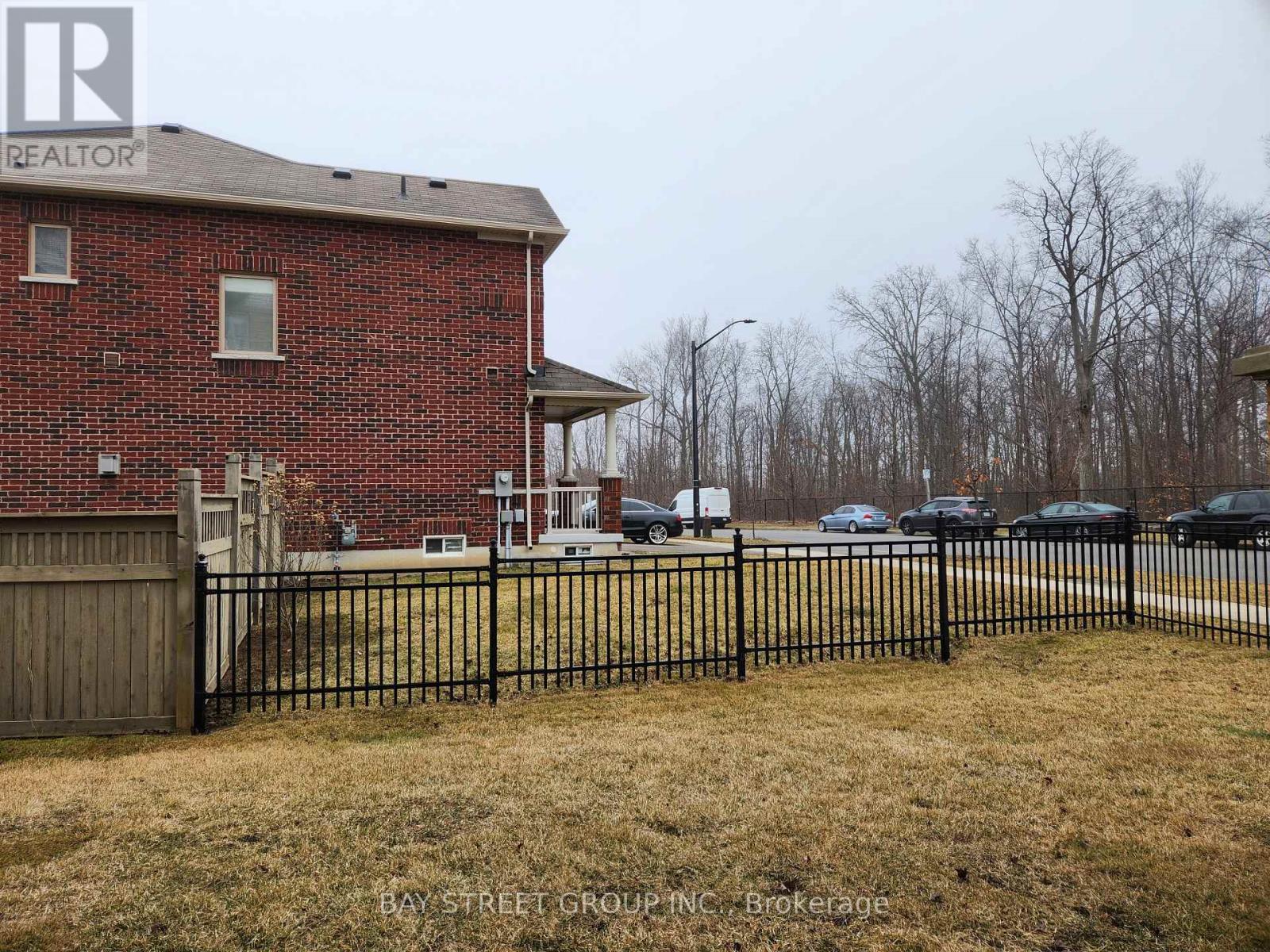 Photo 13 of 1 5585 Oscar Peterson Boulevard, Mississauga ON