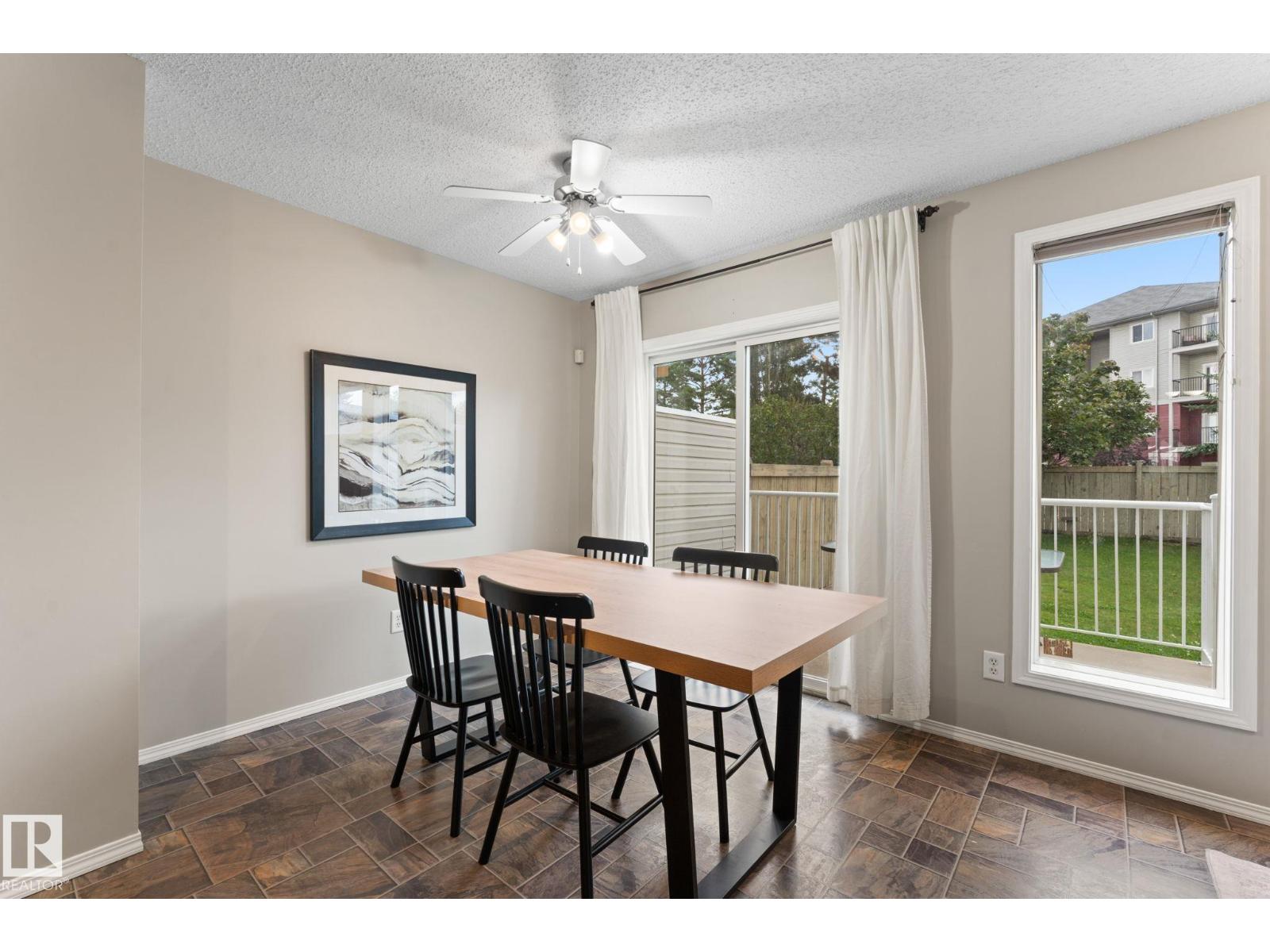 Photo 9 of 7831 8 Av Sw, Edmonton AB