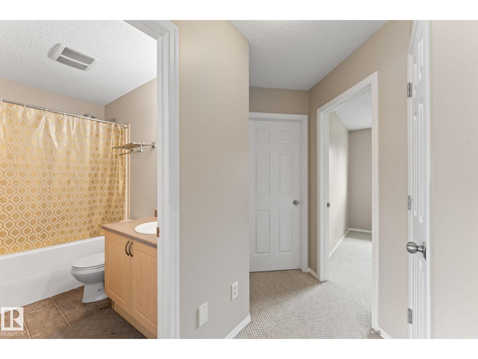 Photo 8 of 7831 8 Av Sw, Edmonton AB
