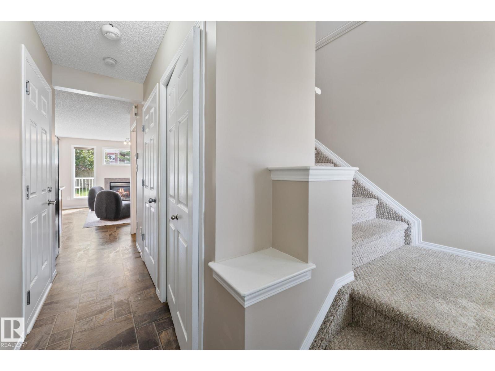 Photo 20 of 7831 8 Av Sw, Edmonton AB