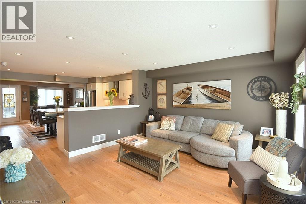 Photo 31 of 55 Jeffrey Drive, Guelph ON