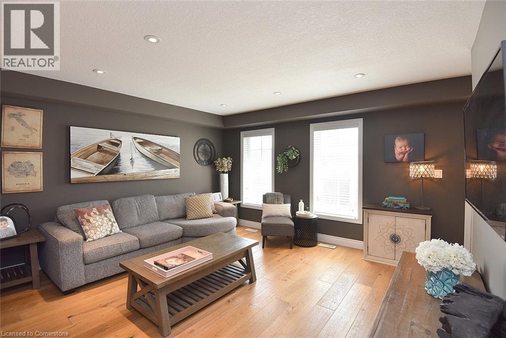 Photo 33 of 55 Jeffrey Drive, Guelph ON