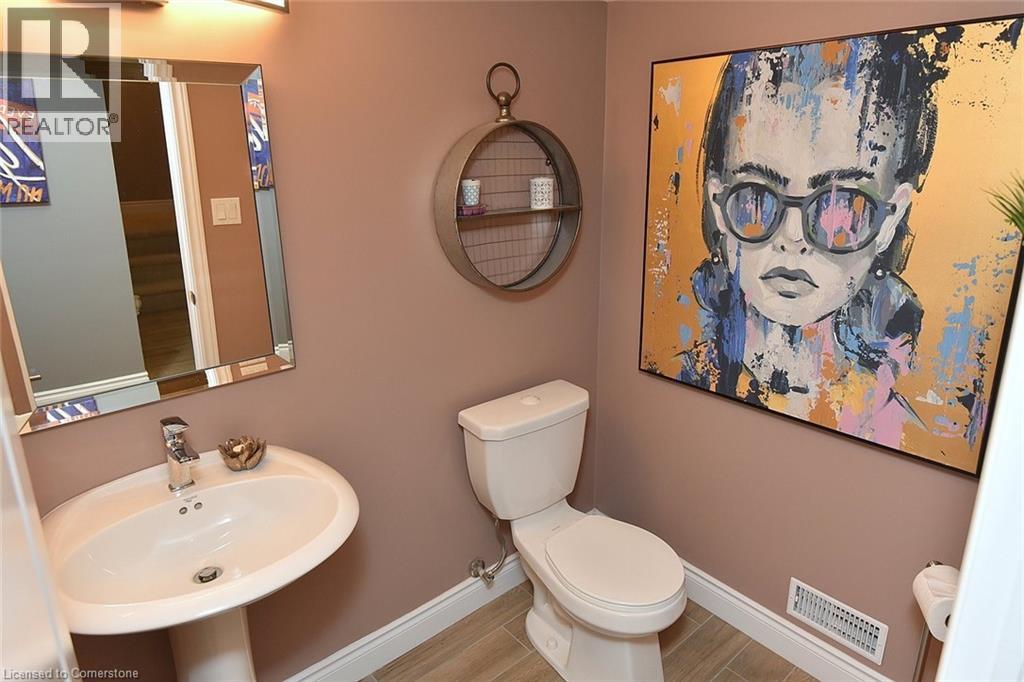 Photo 13 of 55 Jeffrey Drive, Guelph ON