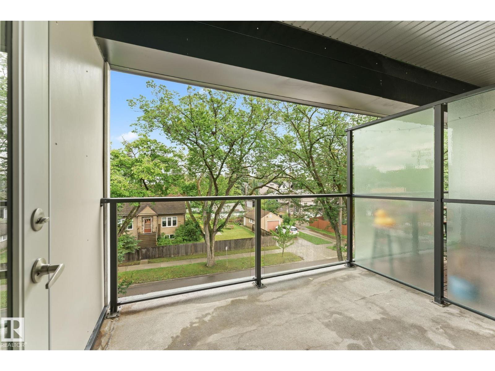 Photo 15 of 303 11503 76 Av Nw, Edmonton AB