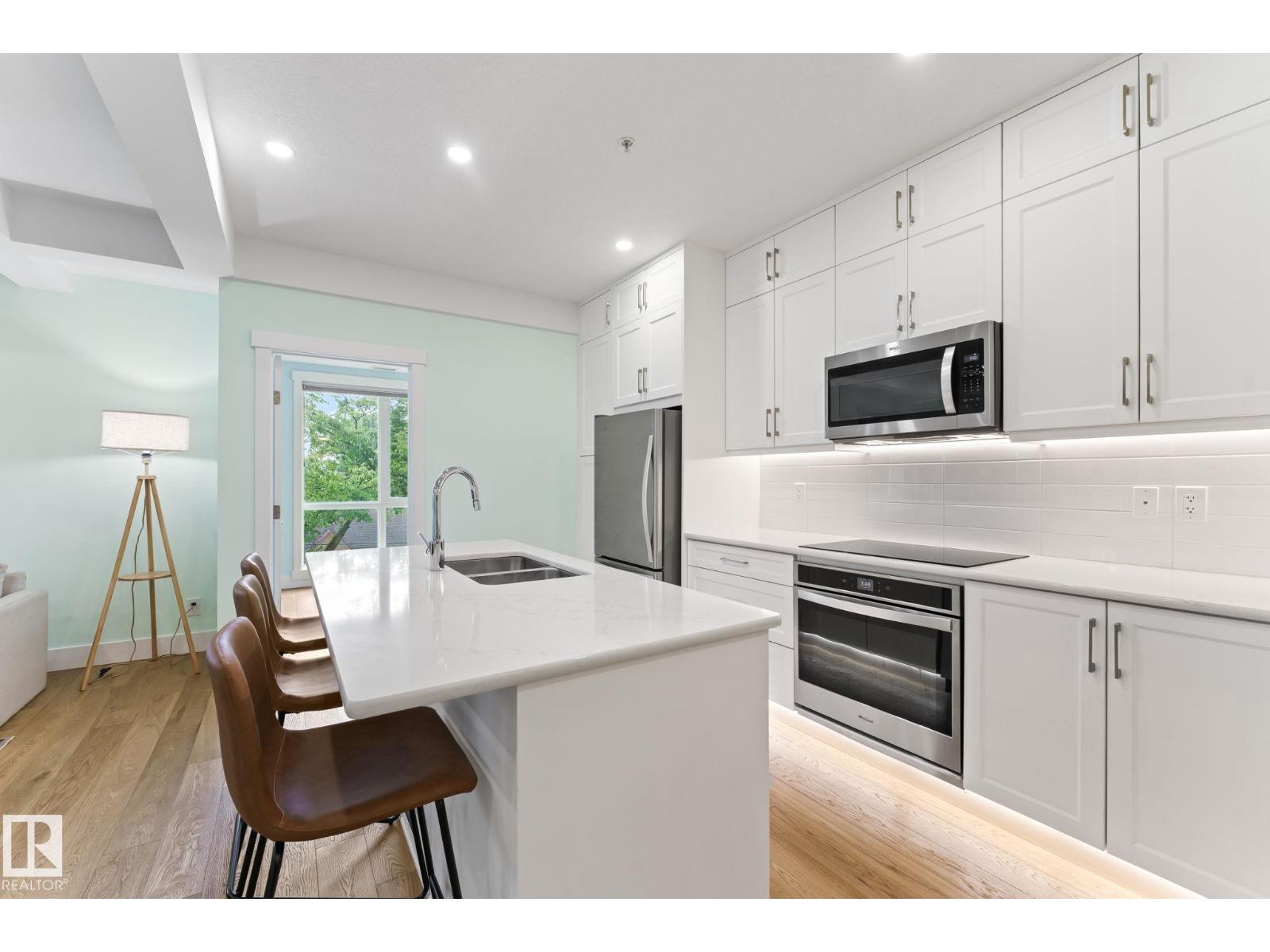Photo 18 of 303 11503 76 Av Nw, Edmonton AB