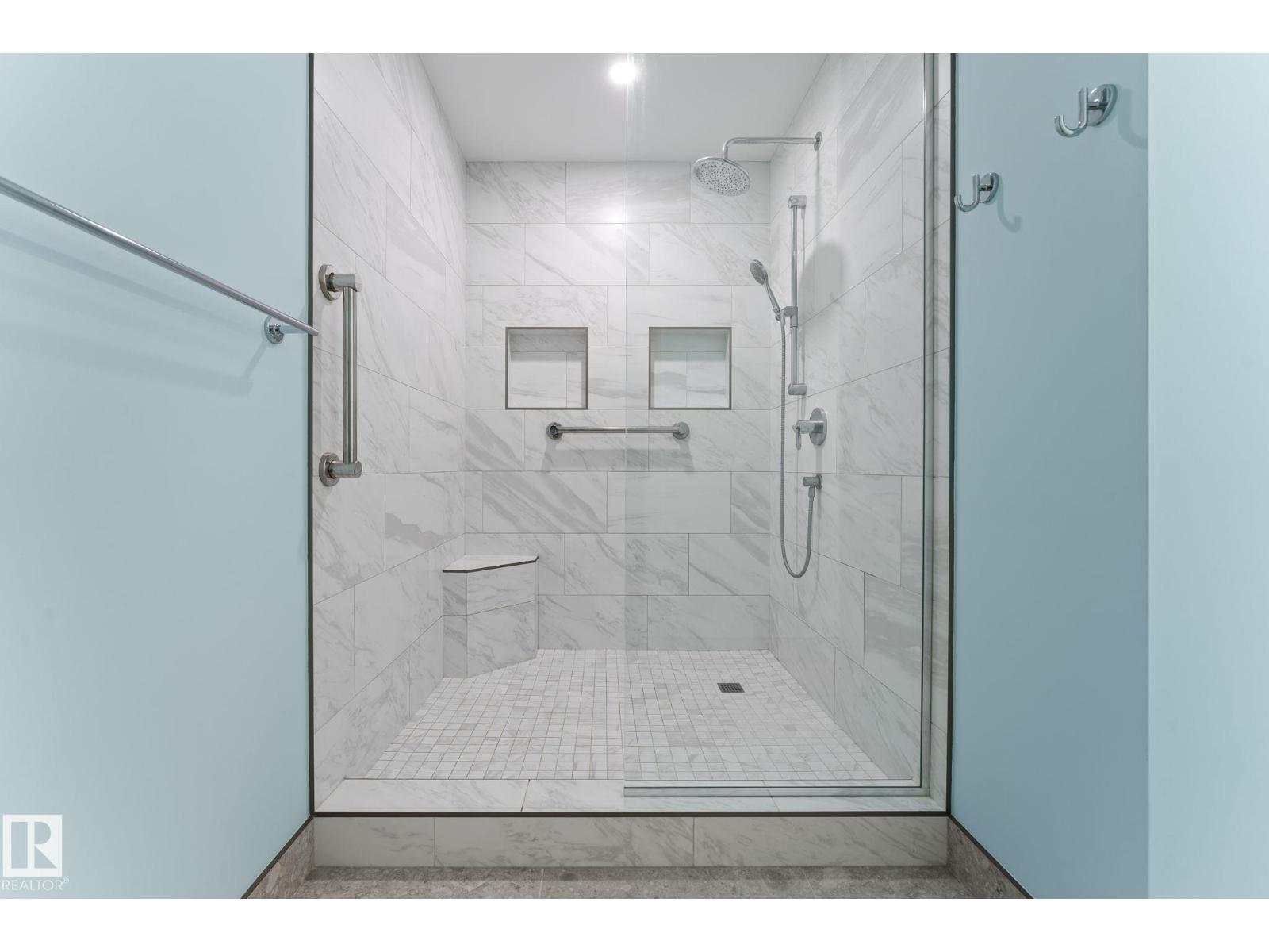Photo 38 of 303 11503 76 Av Nw, Edmonton AB