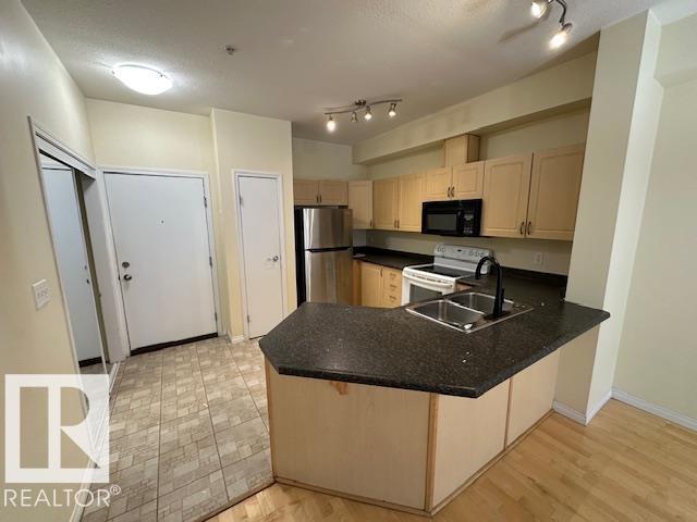 Photo 12 of 311 4304 139 Av Nw, Edmonton AB