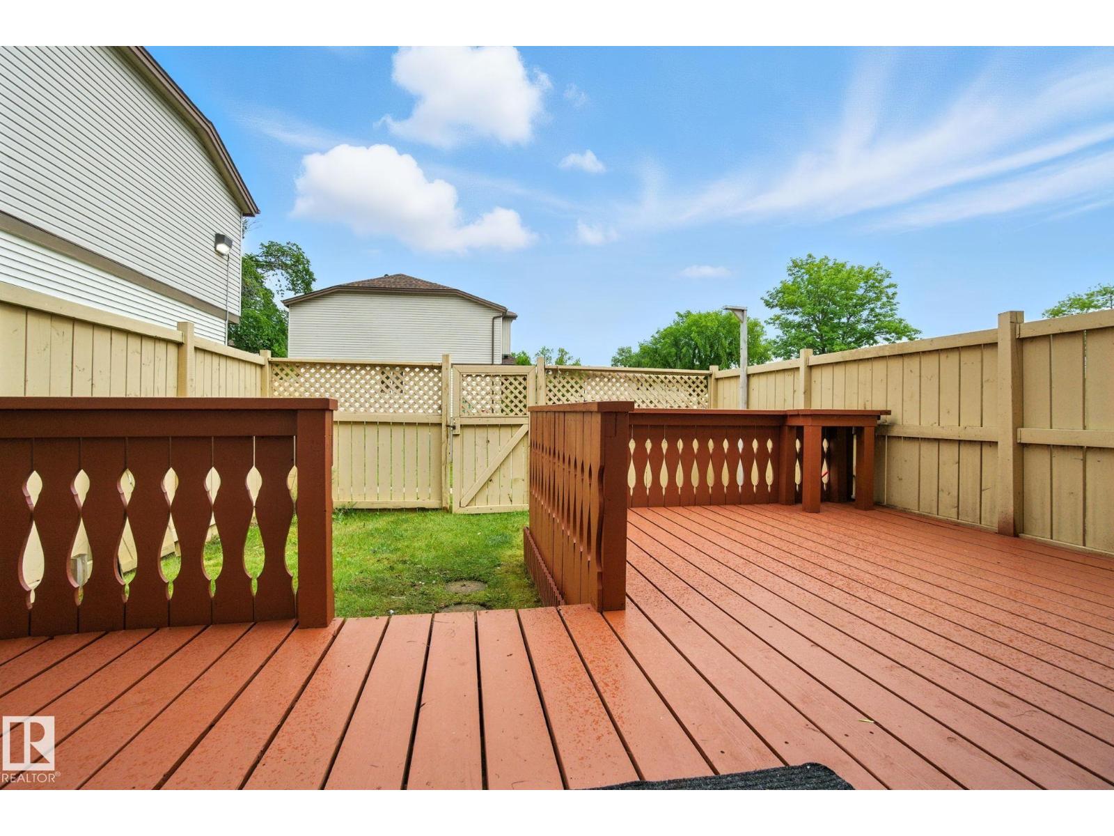 Photo 4 of 5412 146 Av Nw, Edmonton AB