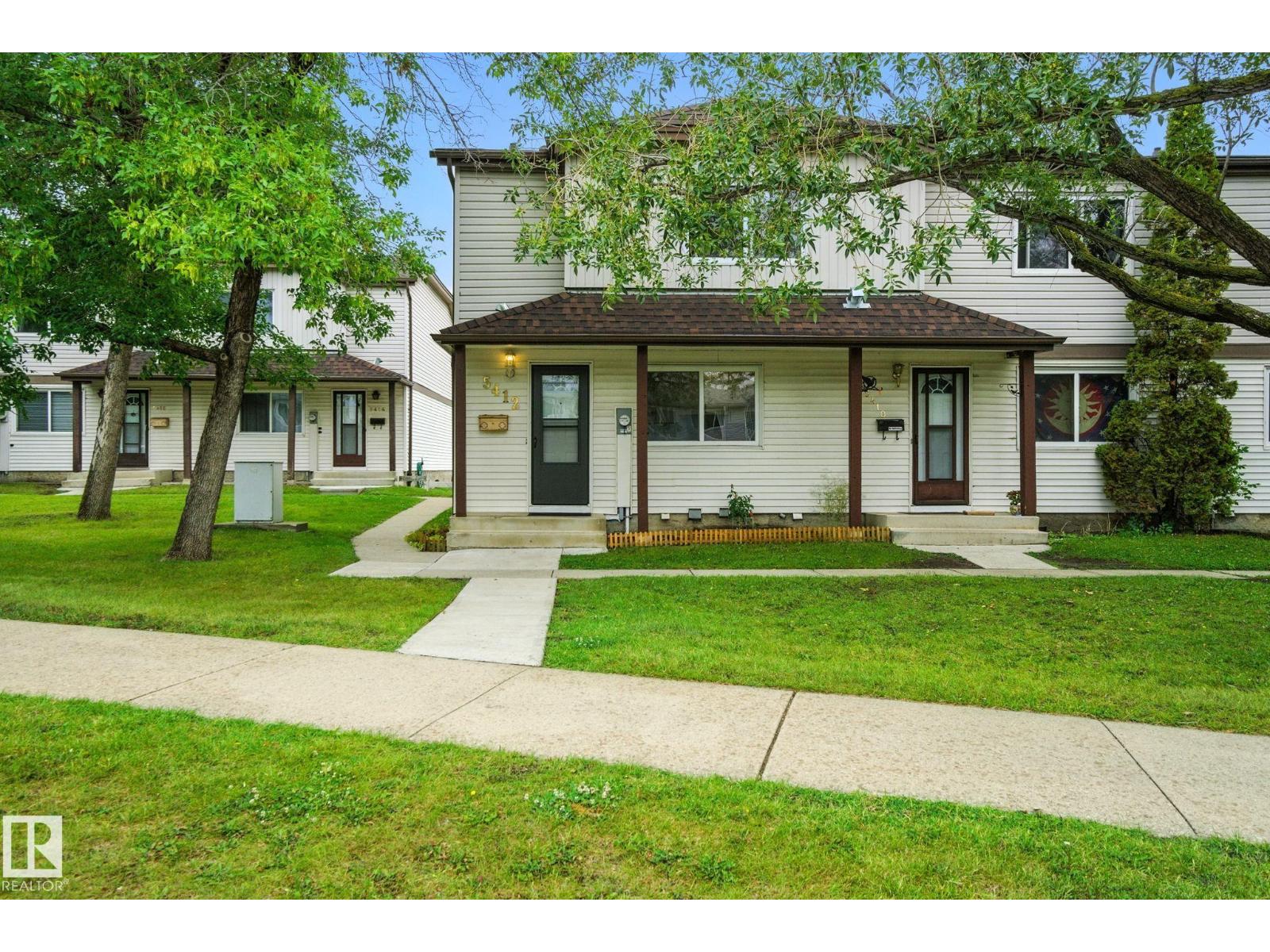 Photo 3 of 5412 146 Av Nw, Edmonton AB
