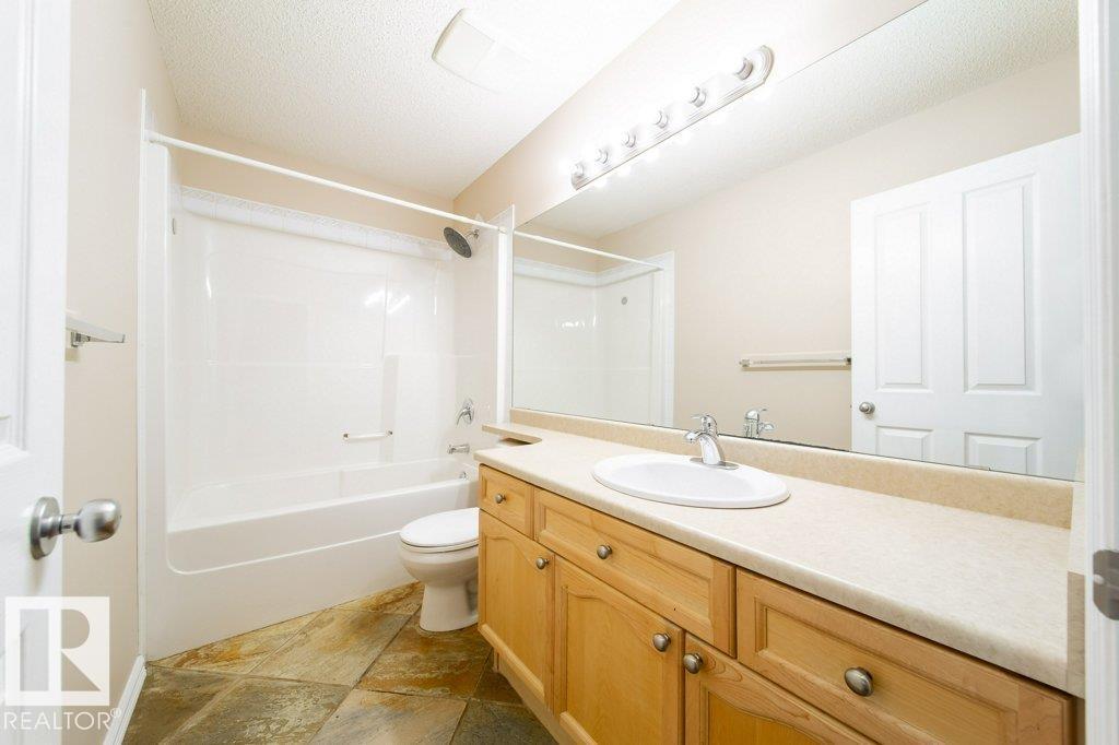 Photo 23 of 16117 49 St Nw, Edmonton AB