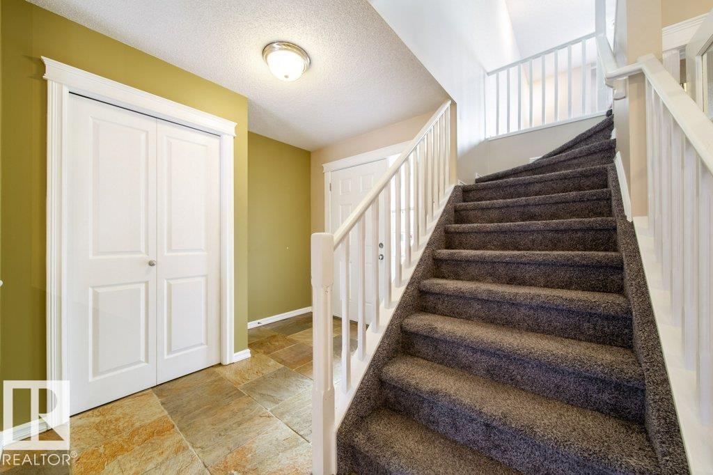 Photo 27 of 16117 49 St Nw, Edmonton AB