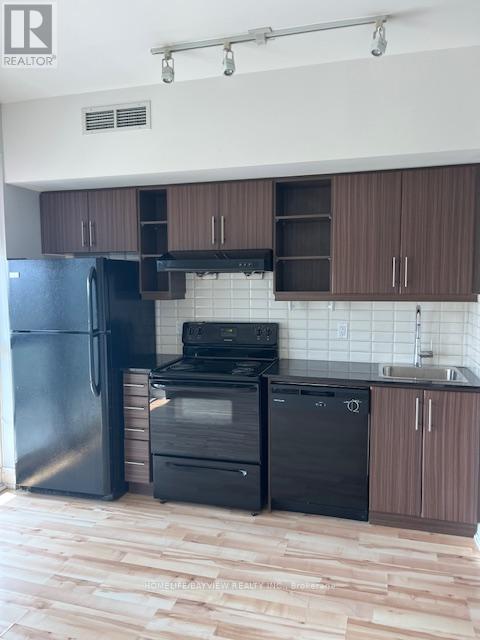 Photo 8 of 610 160 Vanderhoof Avenue, Toronto ON