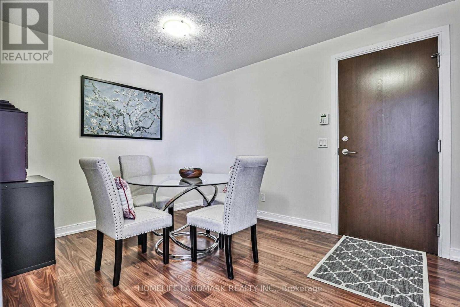 Photo 5 of 1714 181 Village Green Square, Toronto ON