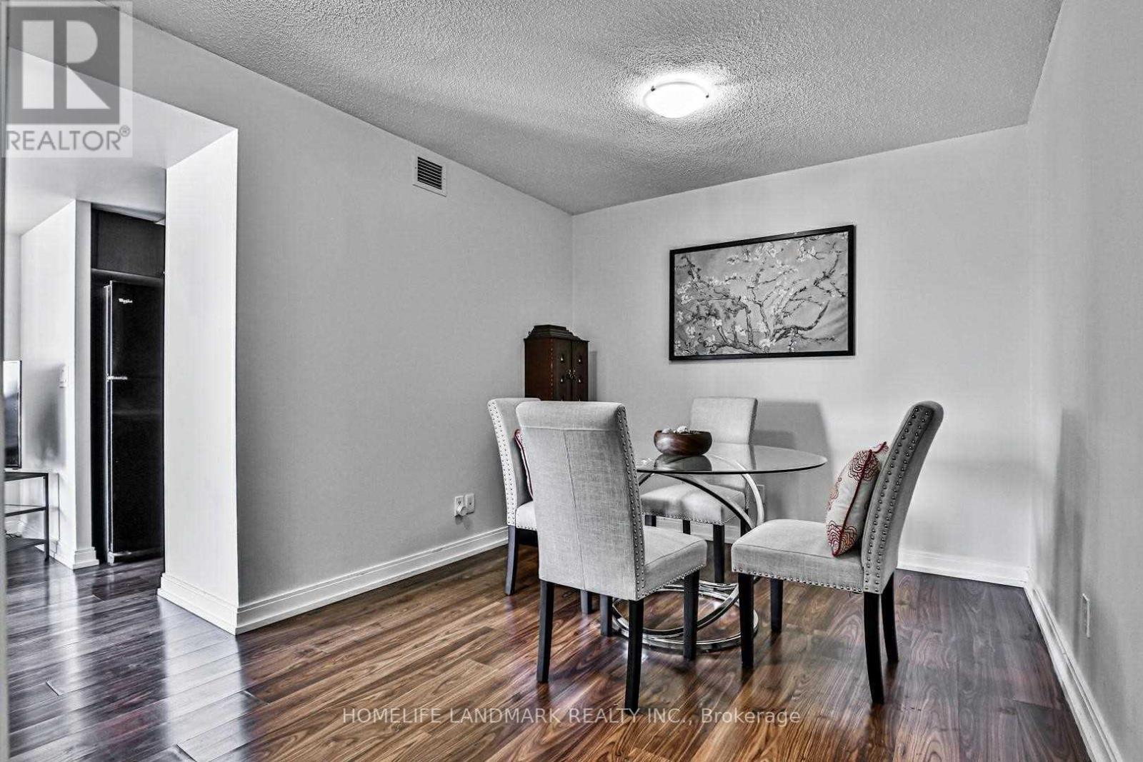 Photo 6 of 1714 181 Village Green Square, Toronto ON