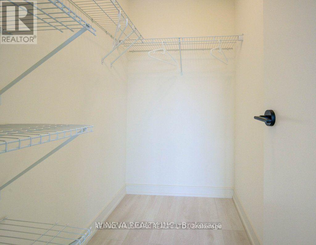 Photo 11 of 1002 8010 Derry Road W, Milton ON