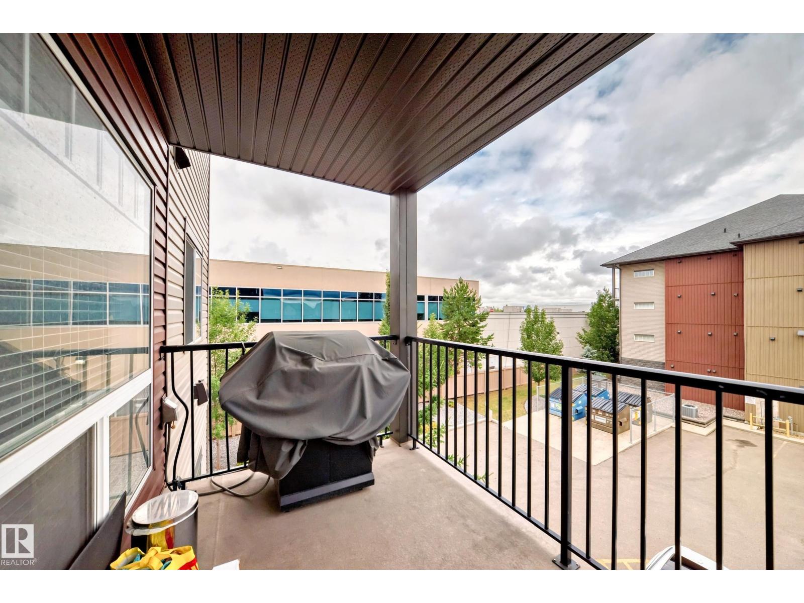 Photo 17 of 303 9517 160 Av Nw, Edmonton AB