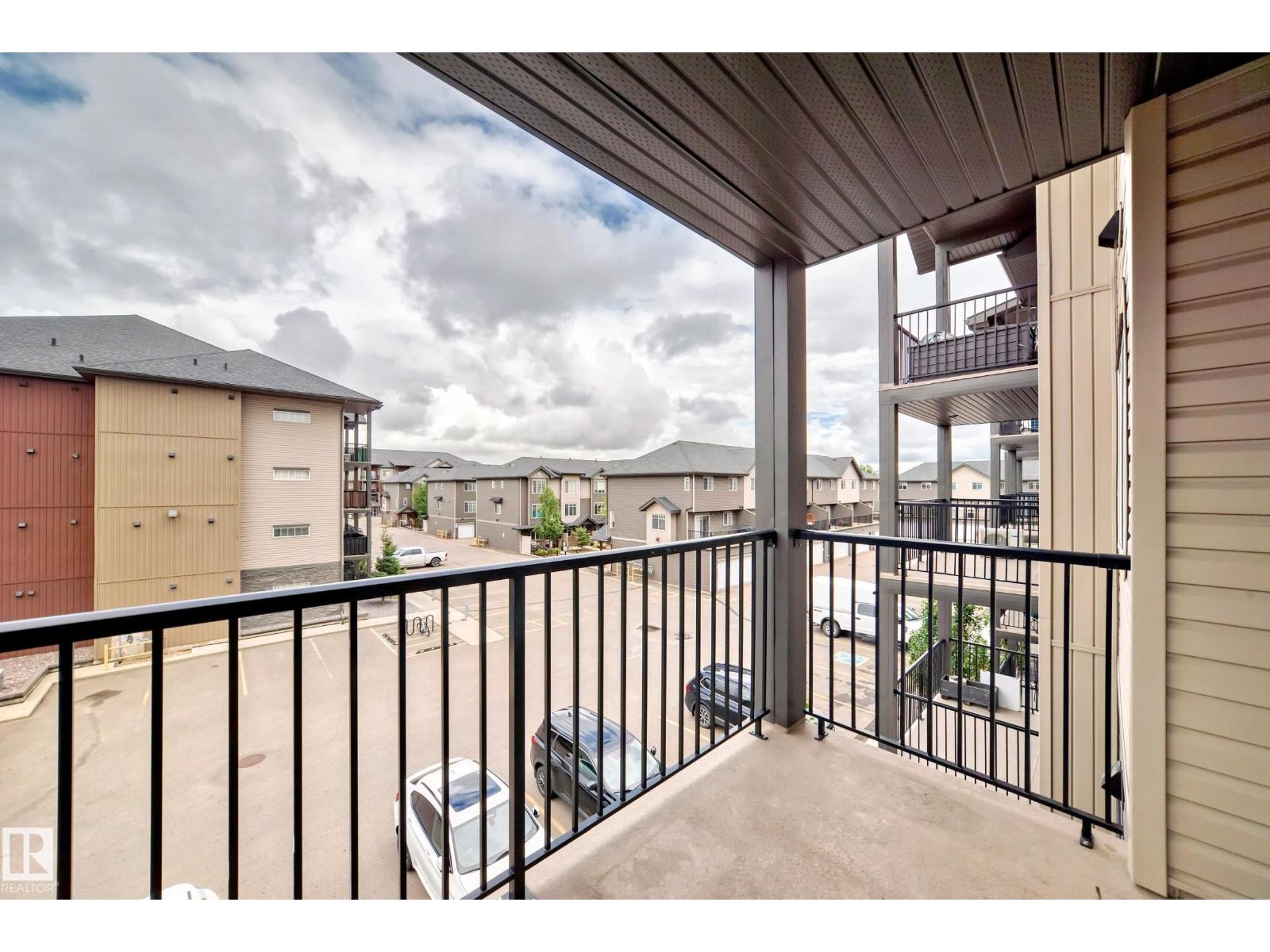 Photo 18 of 303 9517 160 Av Nw, Edmonton AB