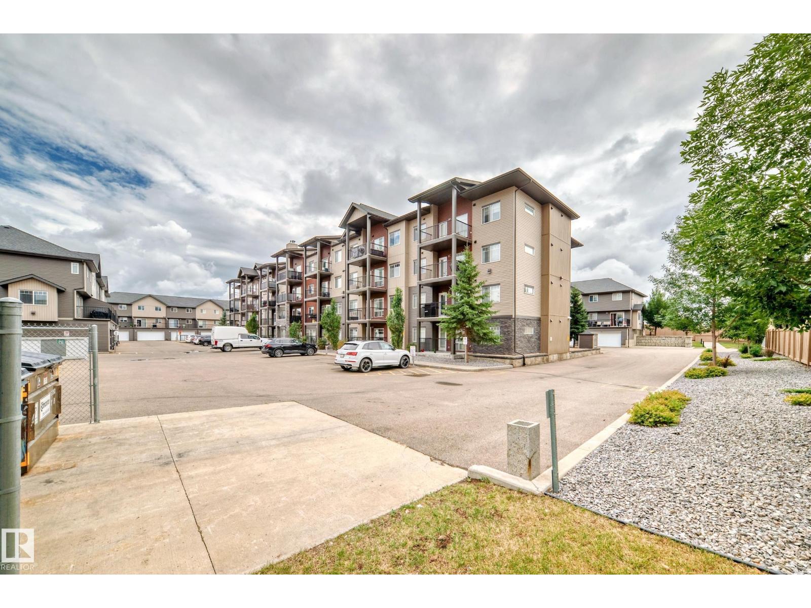 Photo 2 of 303 9517 160 Av Nw, Edmonton AB