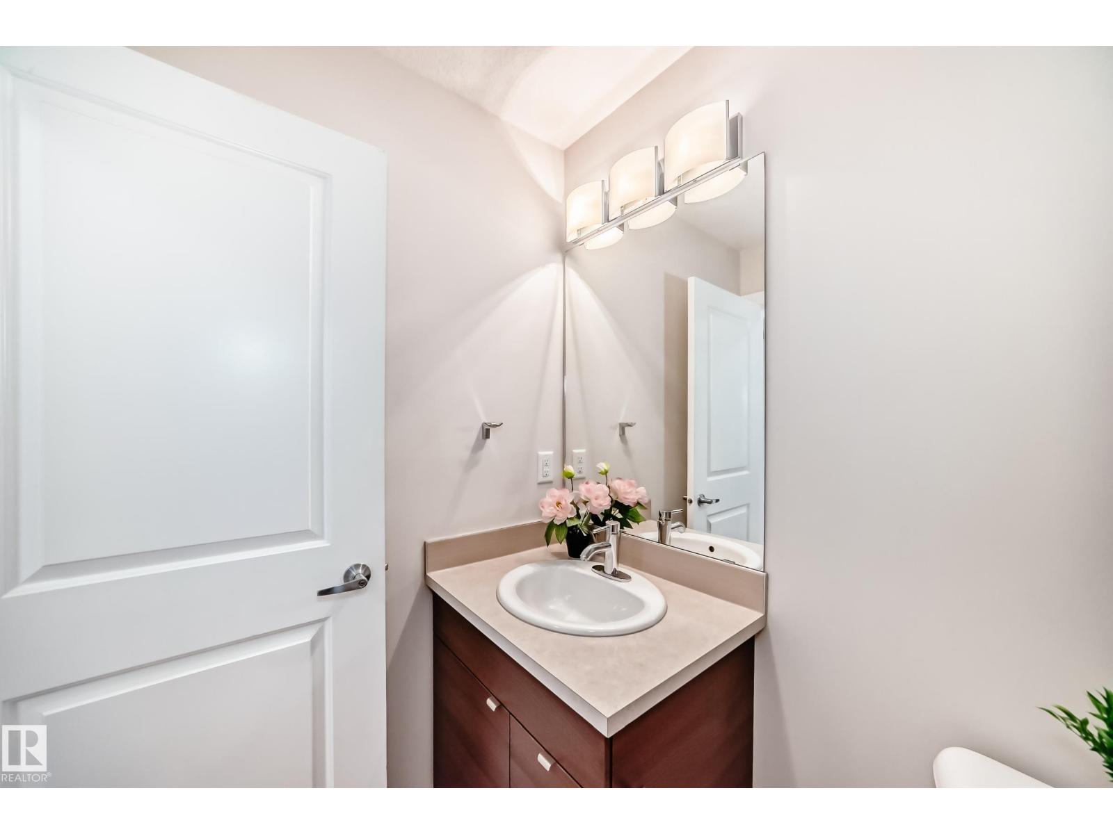 Photo 31 of 303 9517 160 Av Nw, Edmonton AB