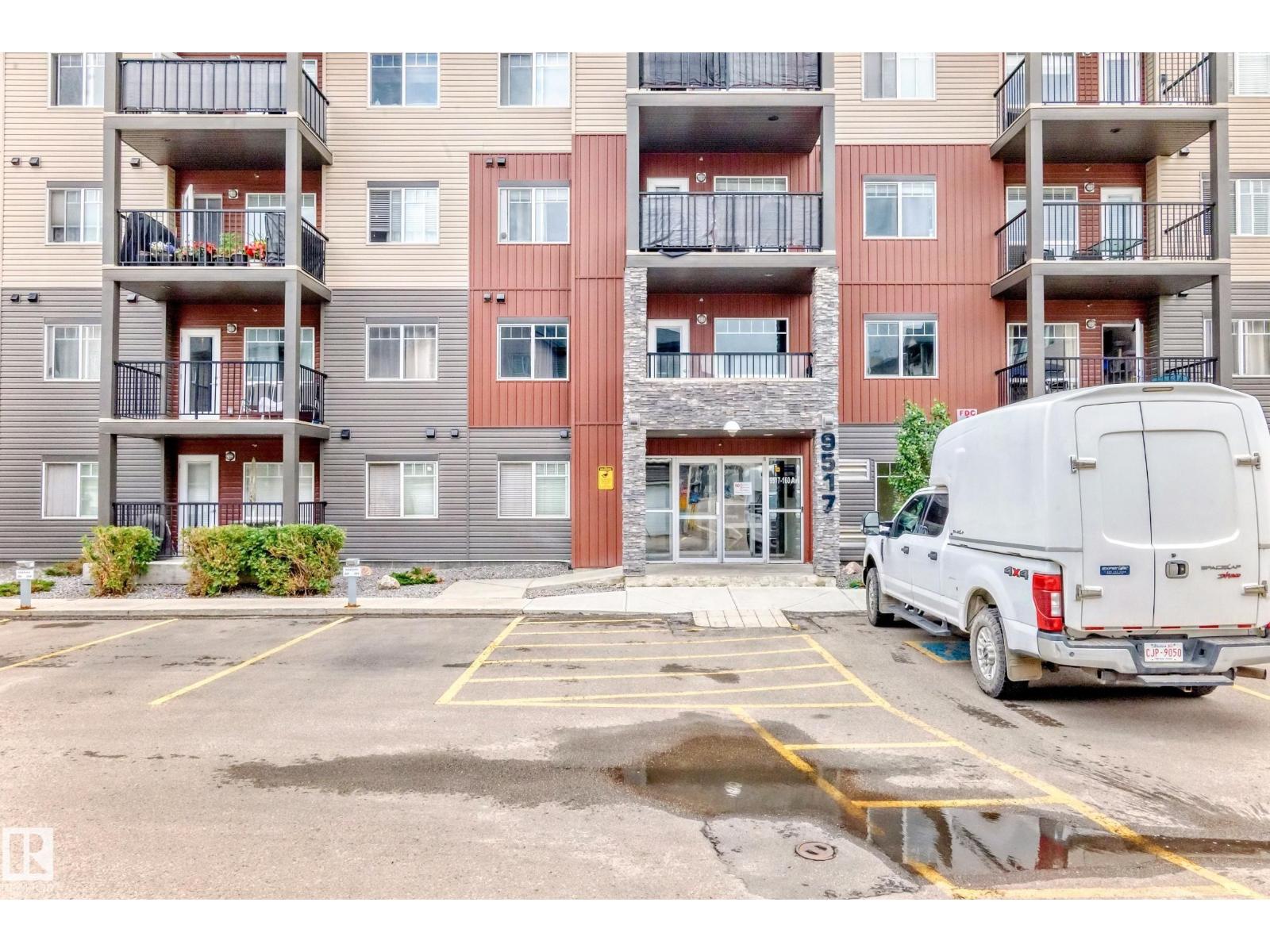 Photo 43 of 303 9517 160 Av Nw, Edmonton AB
