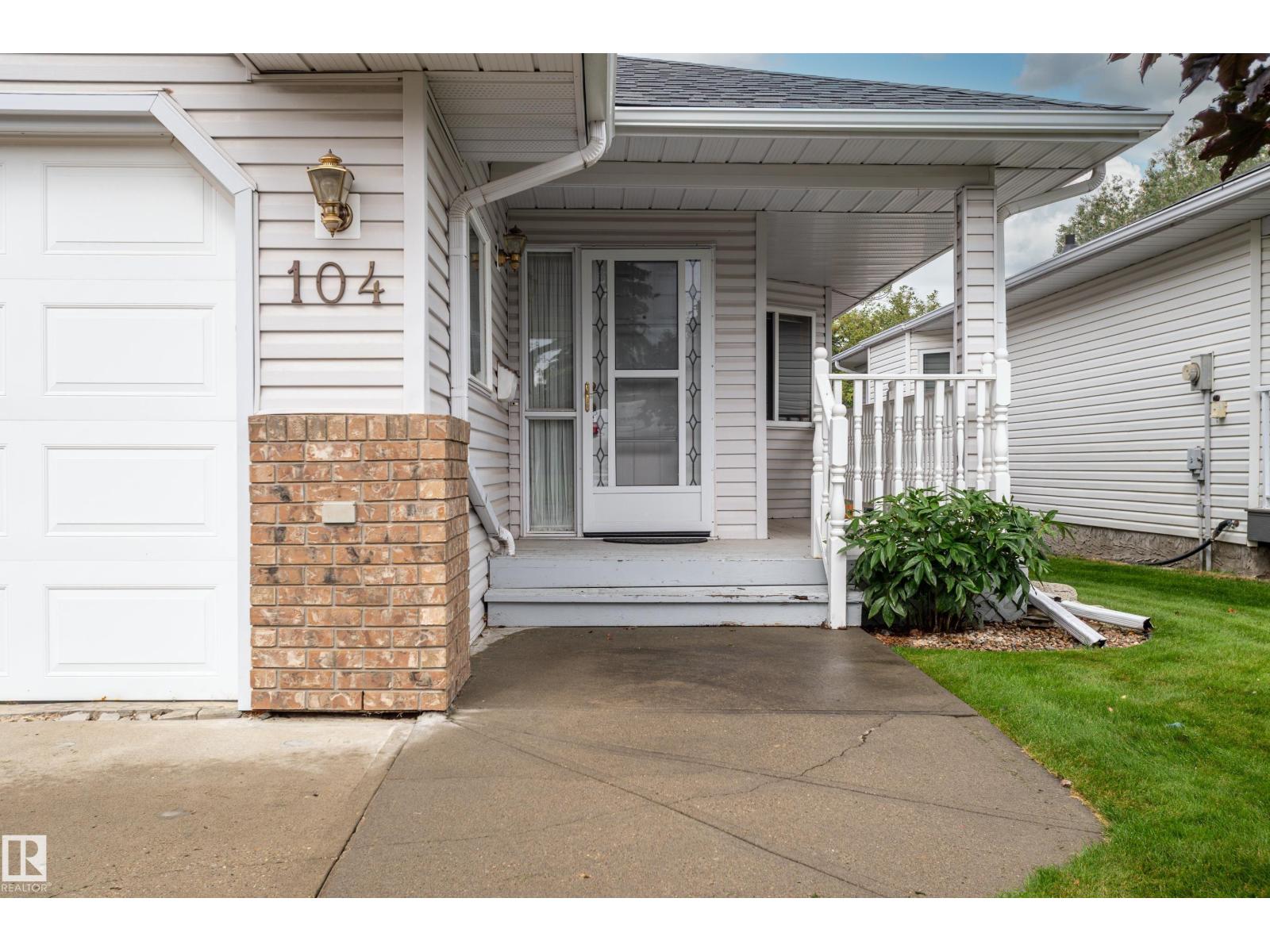 Photo 7 of 104 Lakeside Pl, Leduc AB