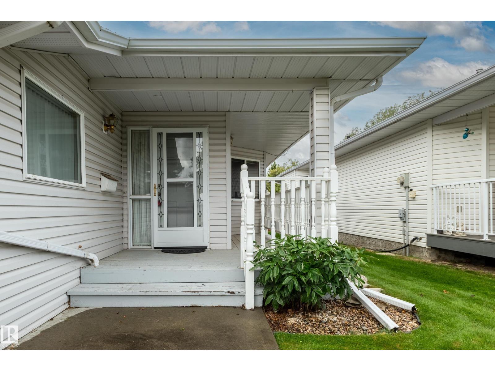 Photo 6 of 104 Lakeside Pl, Leduc AB