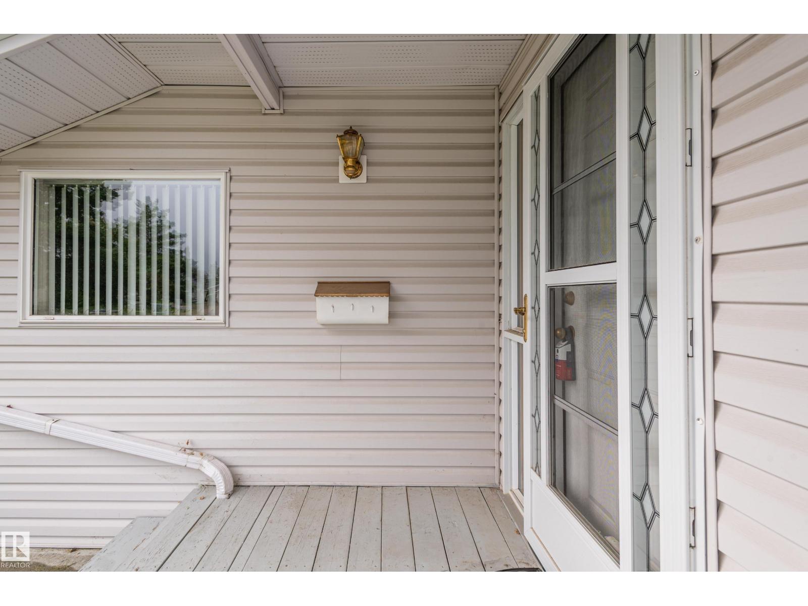 Photo 8 of 104 Lakeside Pl, Leduc AB