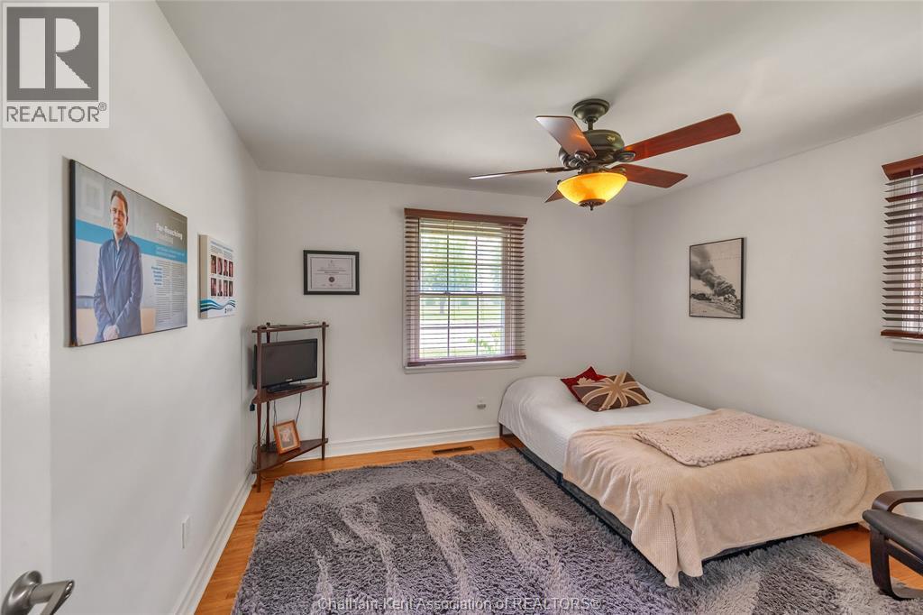 Photo 12 of 7677 Riverview Line, Chatham ON
