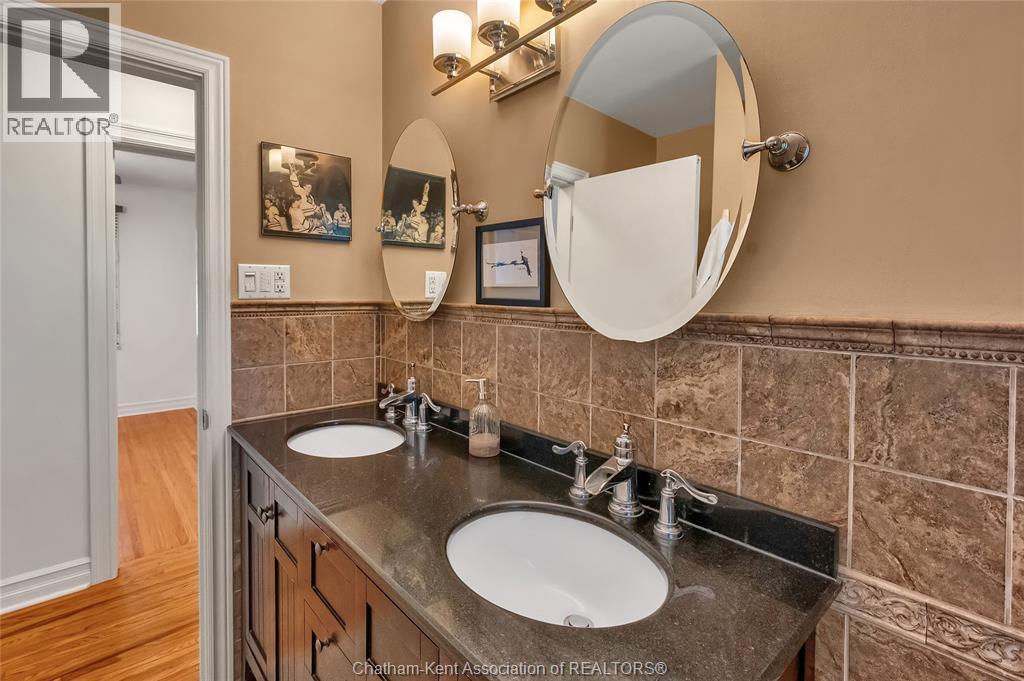Photo 1 of 7677 Riverview Line, Chatham ON