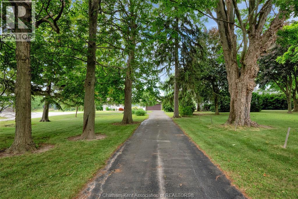 Photo 10 of 7677 Riverview Line, Chatham ON