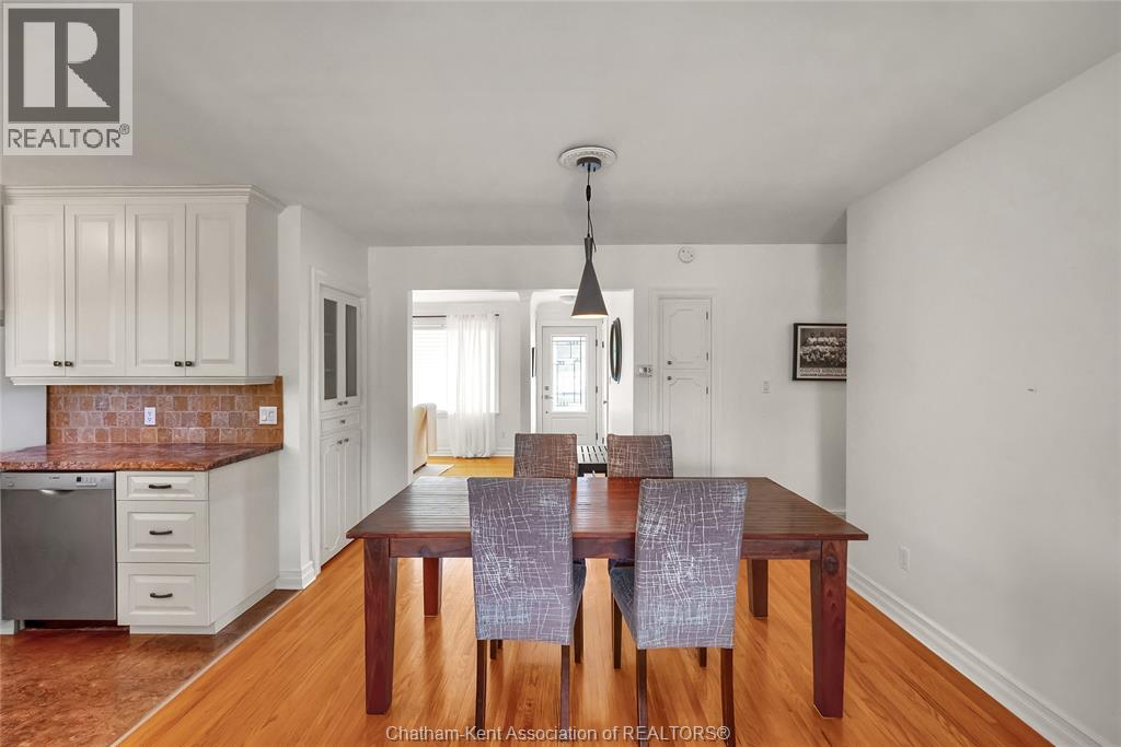 Photo 15 of 7677 Riverview Line, Chatham ON