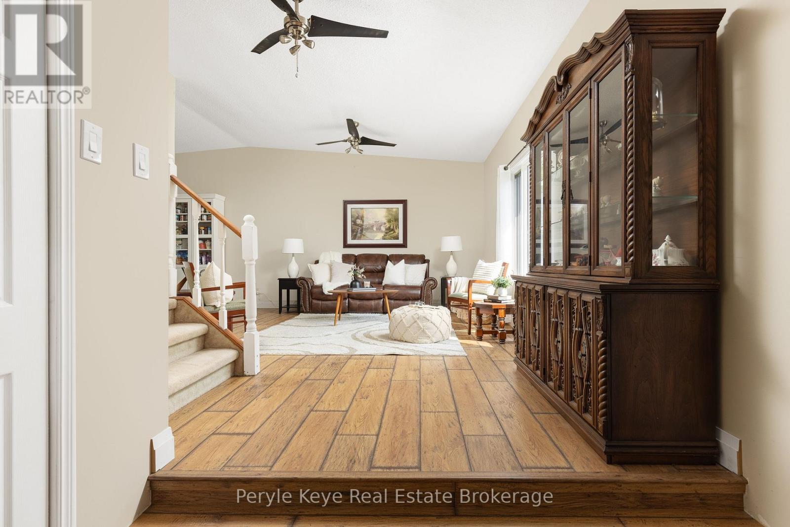 Photo 10 of 8 Shaw Crescent, Huntsville ON