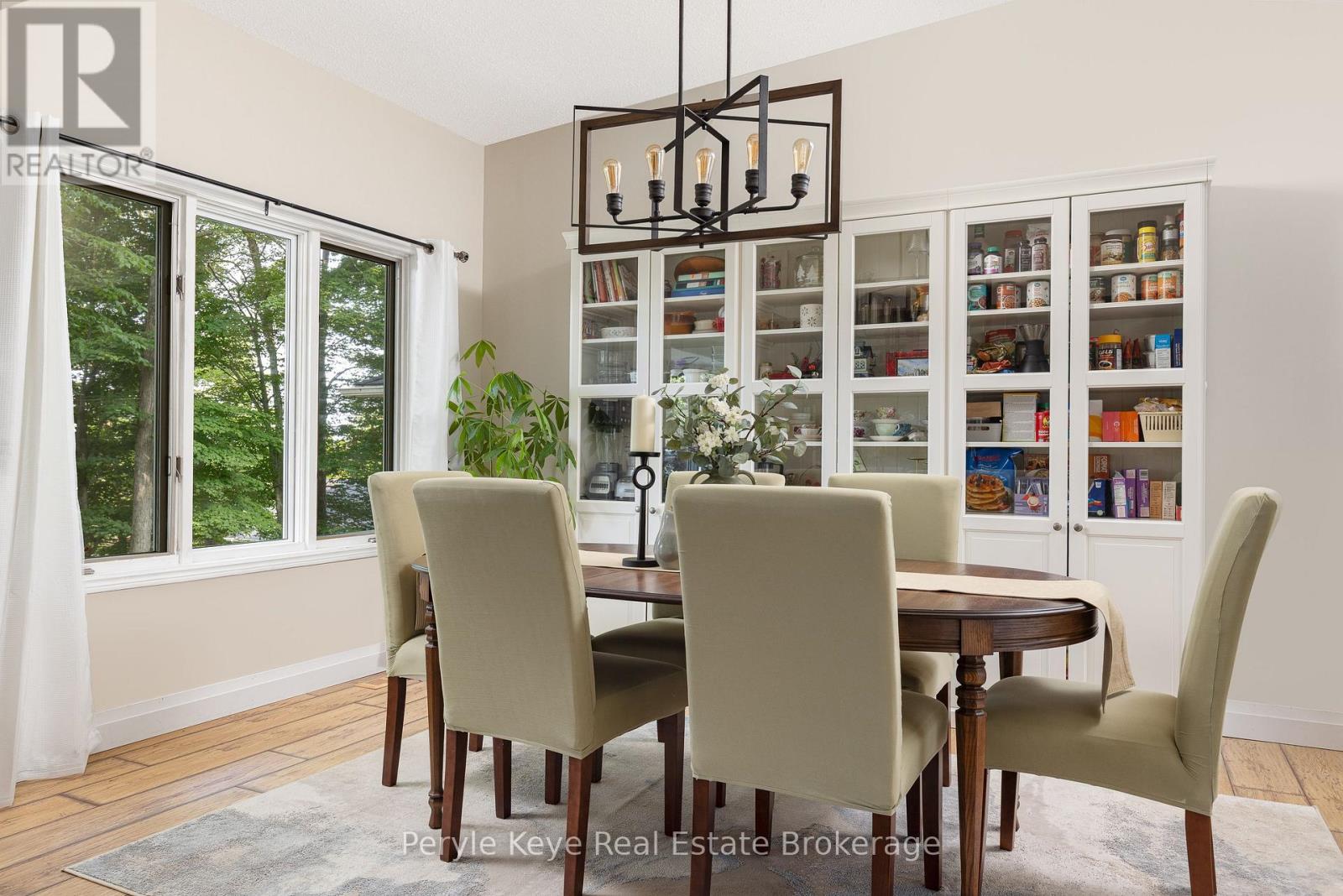 Photo 16 of 8 Shaw Crescent, Huntsville ON