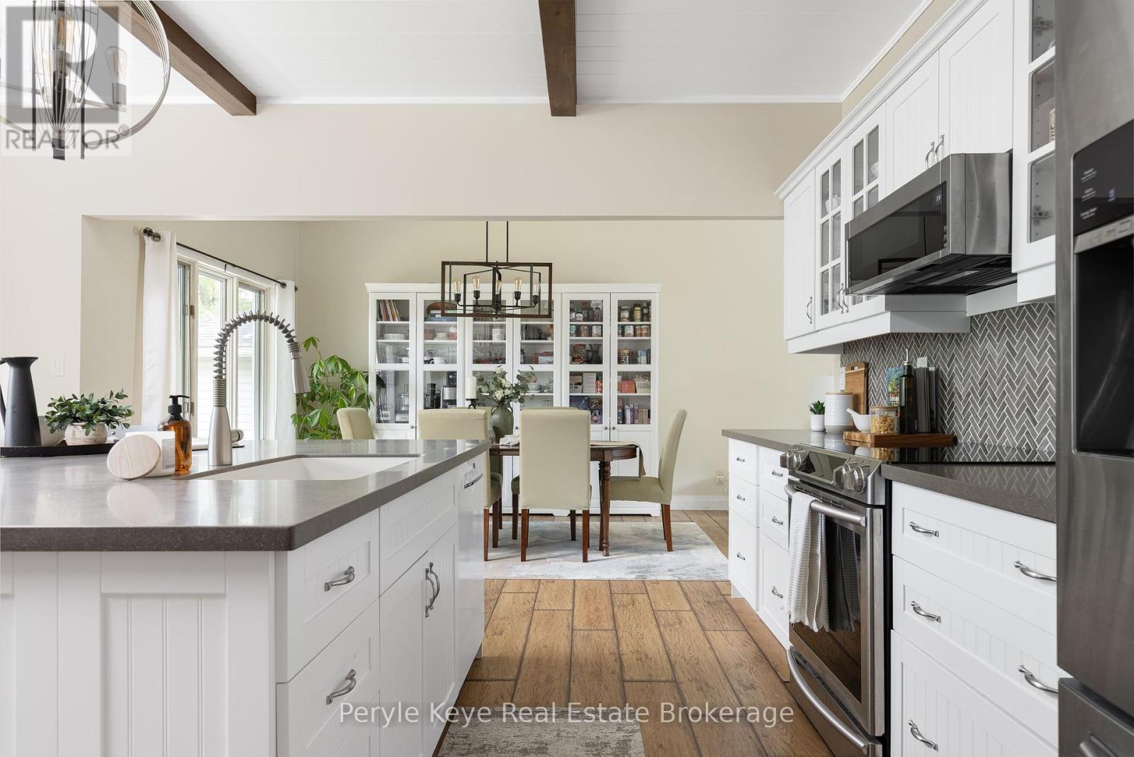 Photo 20 of 8 Shaw Crescent, Huntsville ON