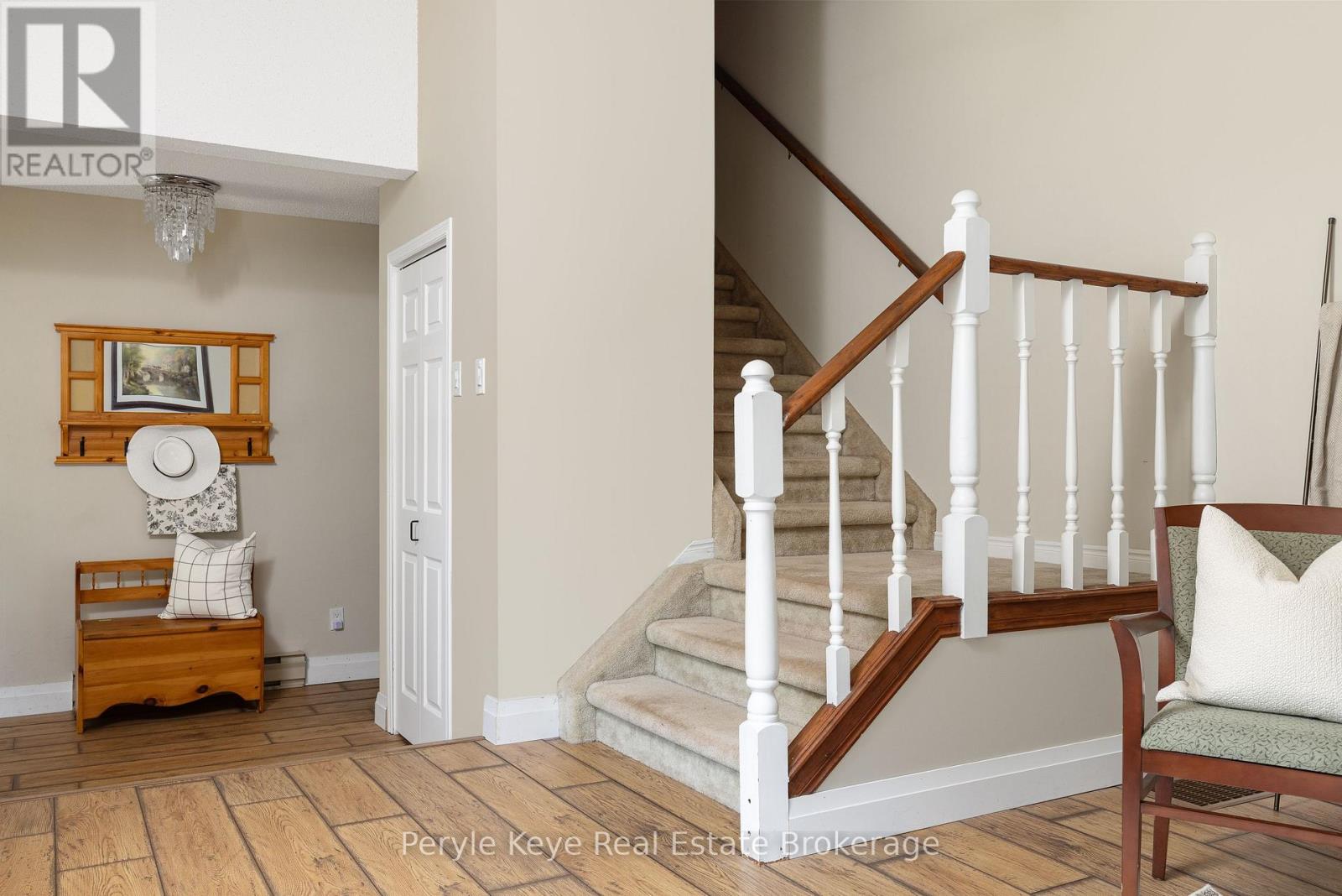 Photo 27 of 8 Shaw Crescent, Huntsville ON