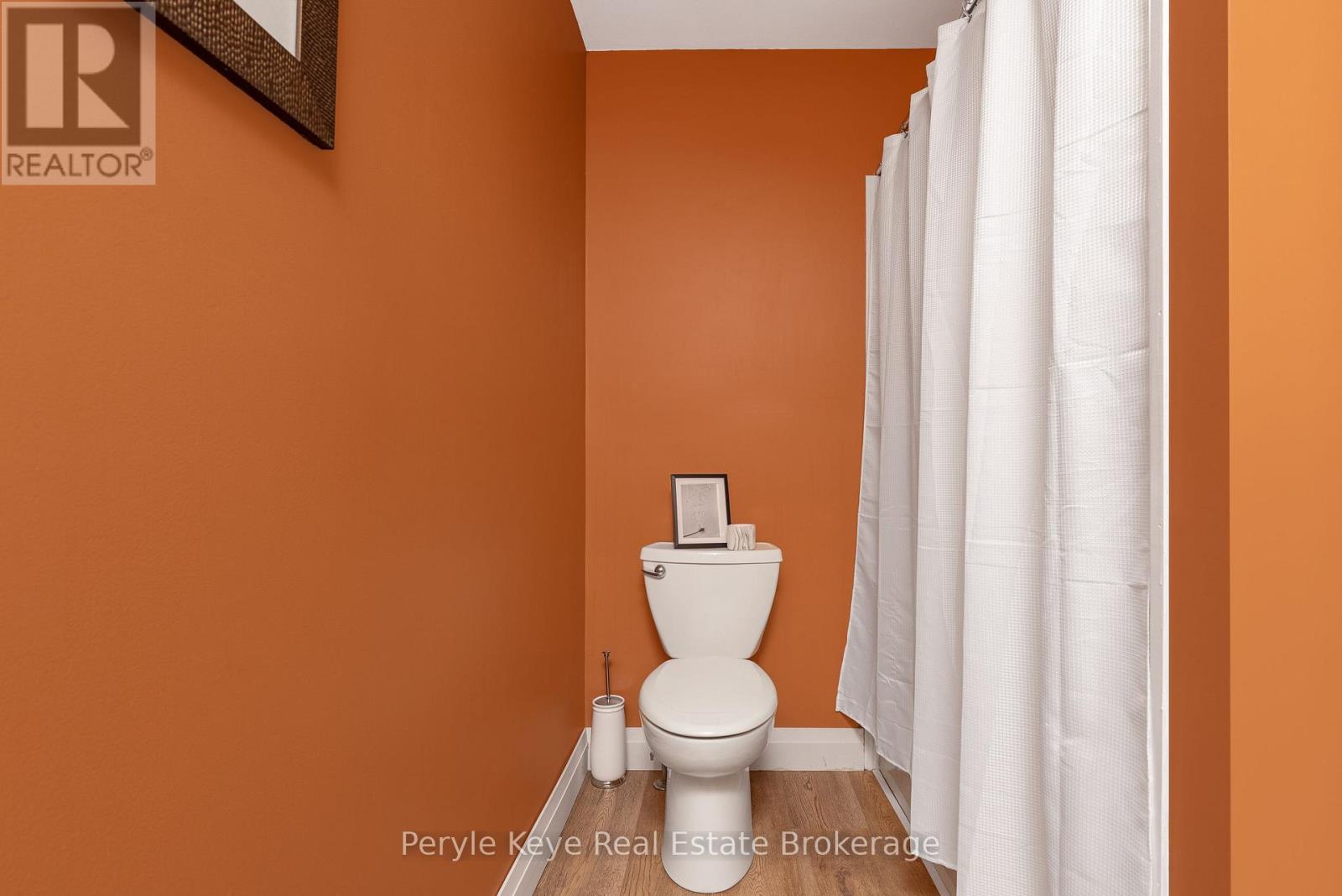 Photo 29 of 8 Shaw Crescent, Huntsville ON