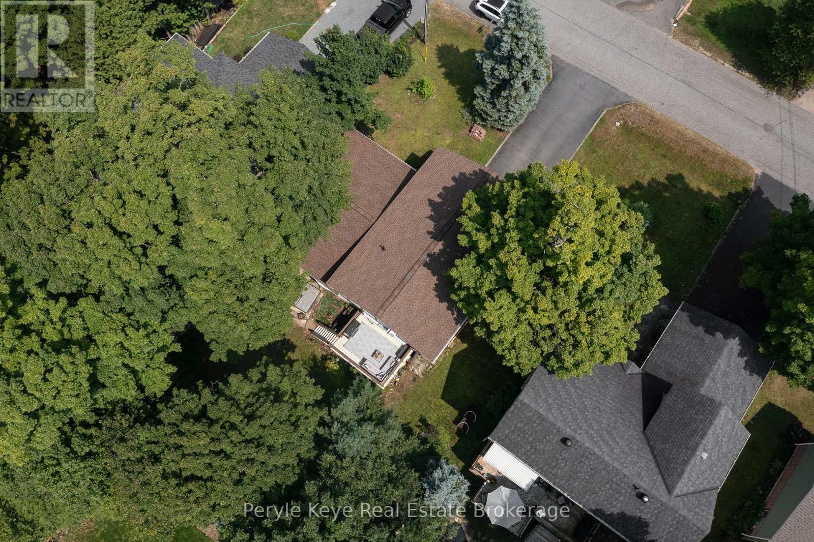 Photo 42 of 8 Shaw Crescent, Huntsville ON