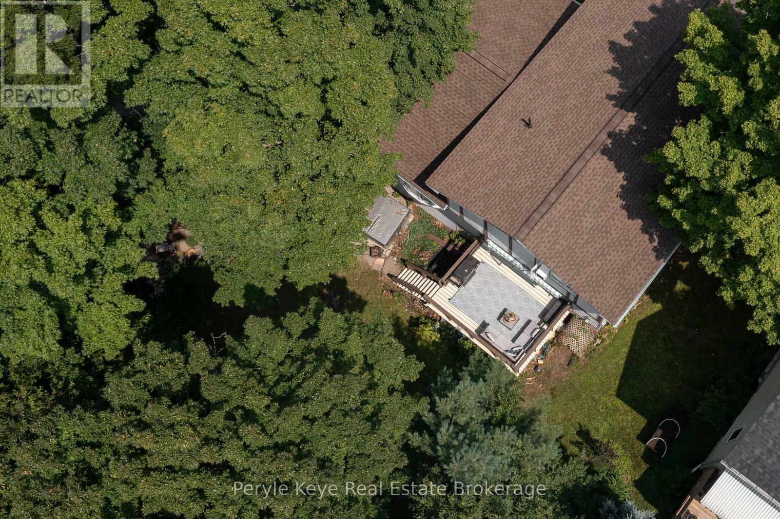 Photo 43 of 8 Shaw Crescent, Huntsville ON