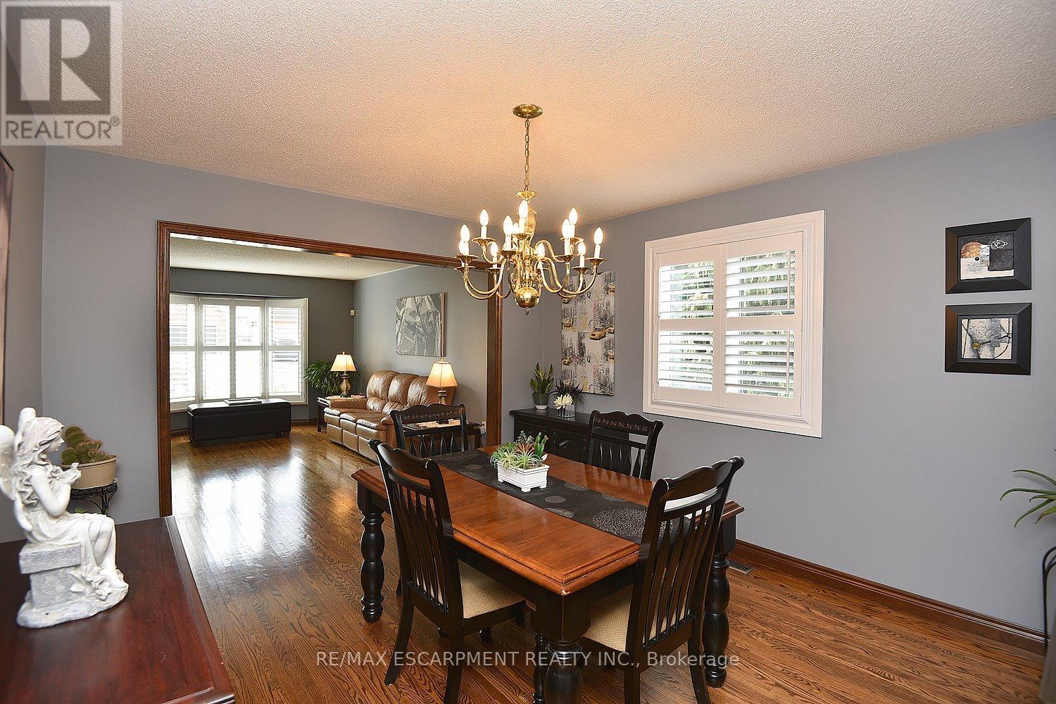 Photo 22 of 36 Tommar Place, Hamilton ON