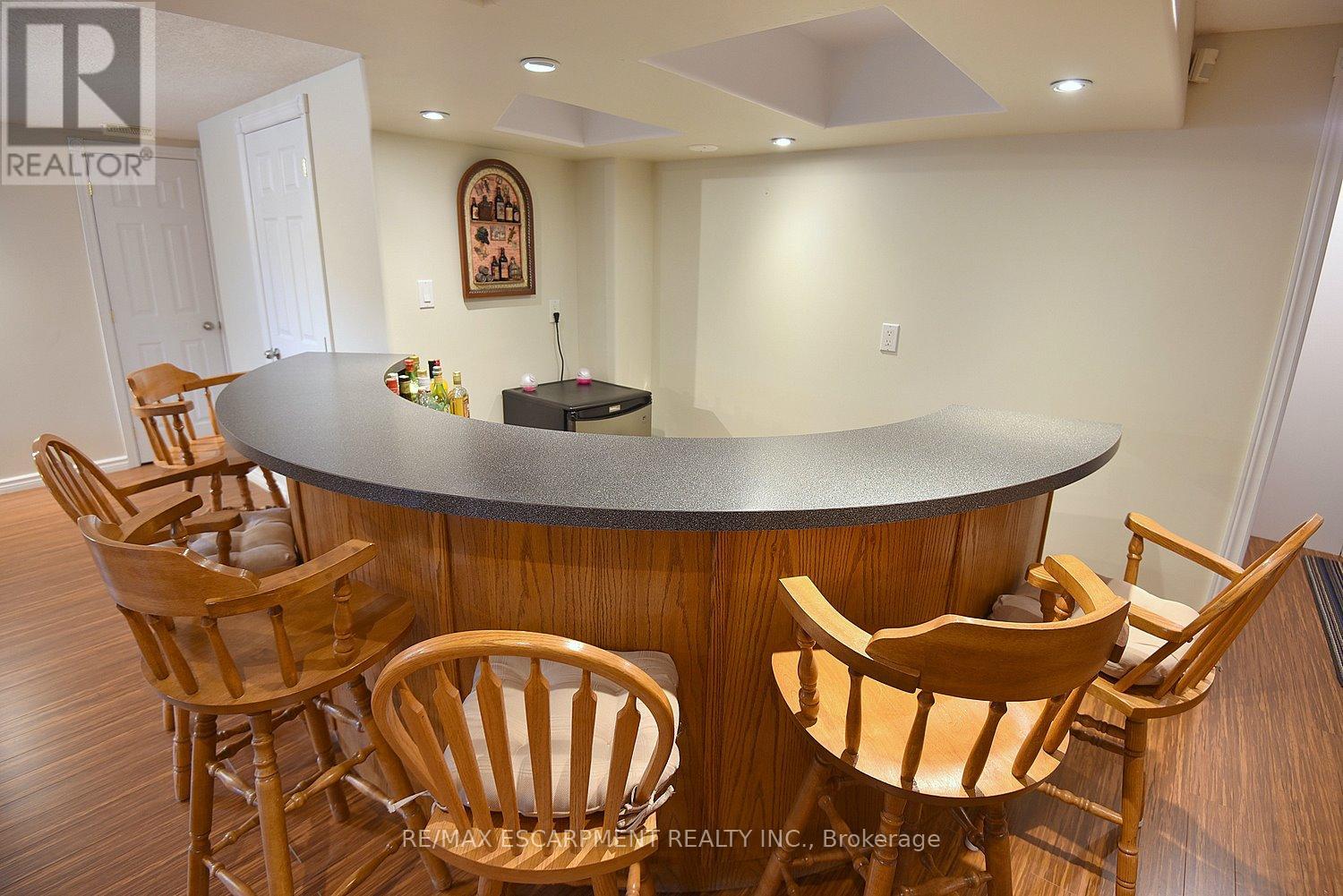 Photo 30 of 36 Tommar Place, Hamilton ON