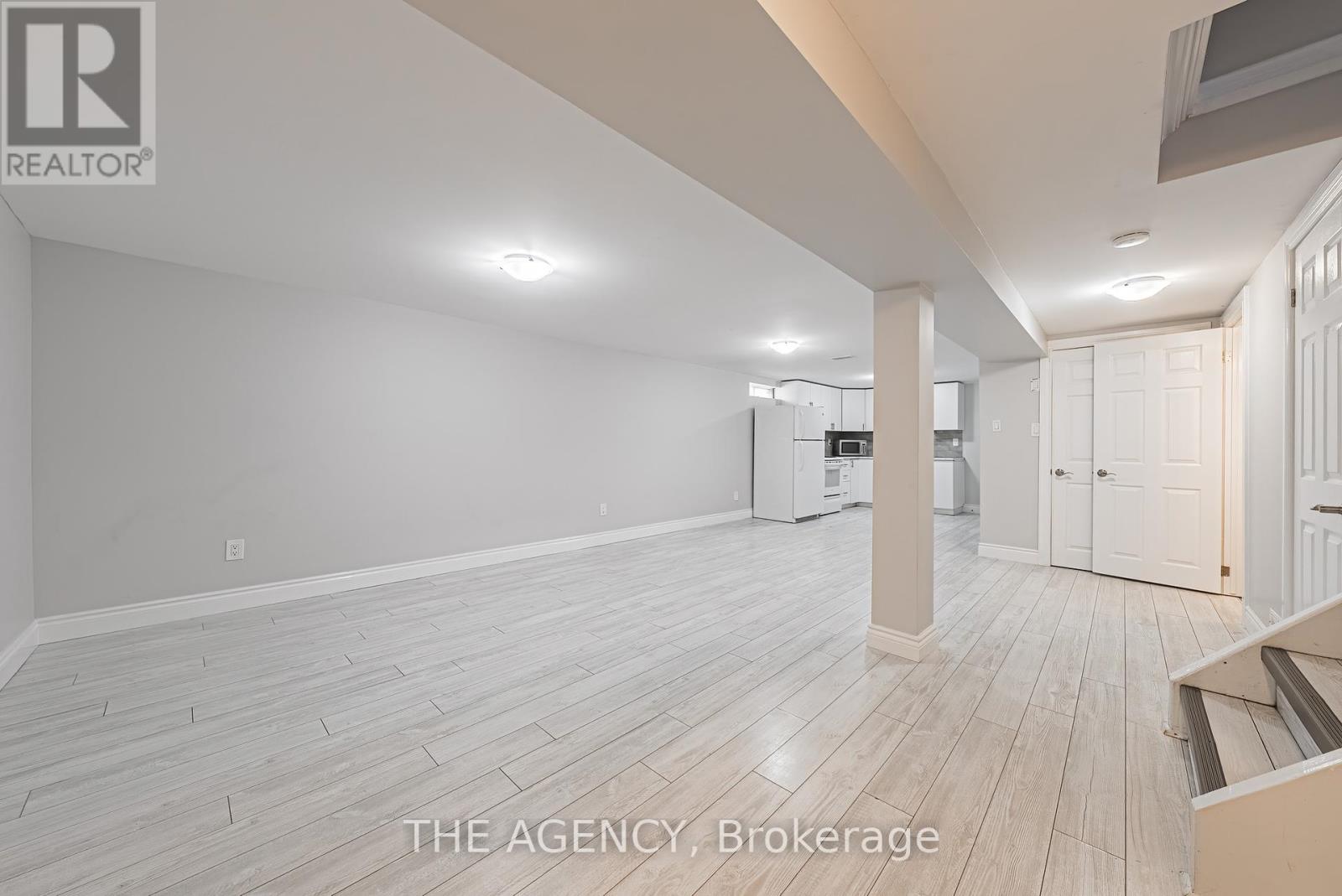 Photo 15 of 137 Pepperwood Crescent, Kitchener ON