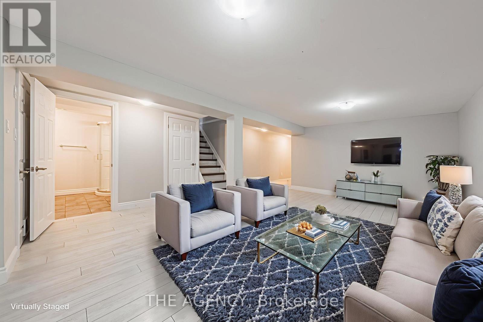 Photo 13 of 137 Pepperwood Crescent, Kitchener ON