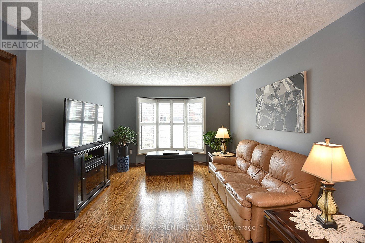 Photo 41 of 36 Tommar Place, Hamilton ON