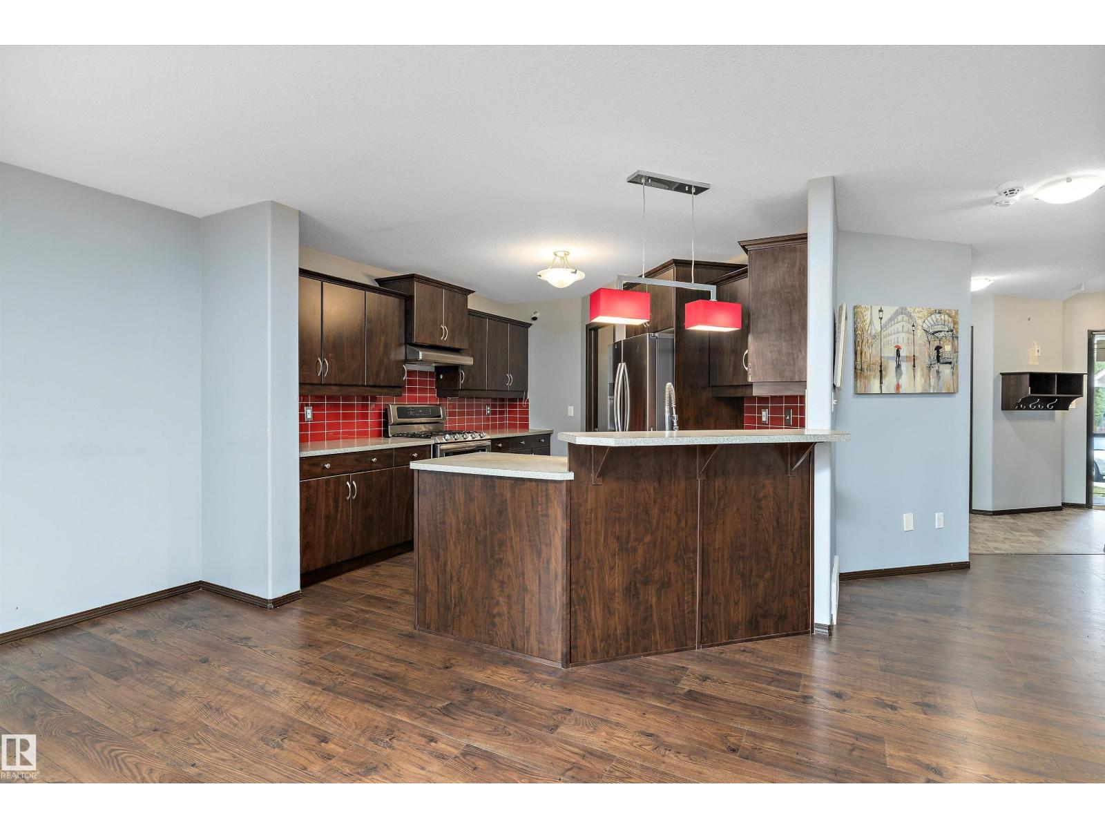Photo 43 of 16715 114 St Nw, Edmonton AB
