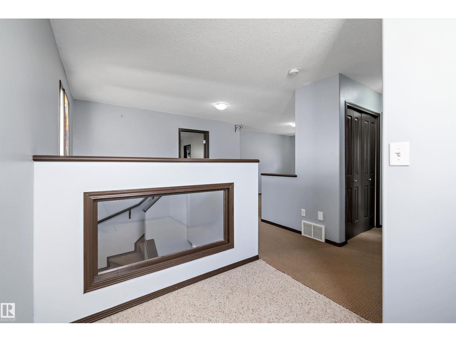 Photo 31 of 16715 114 St Nw, Edmonton AB
